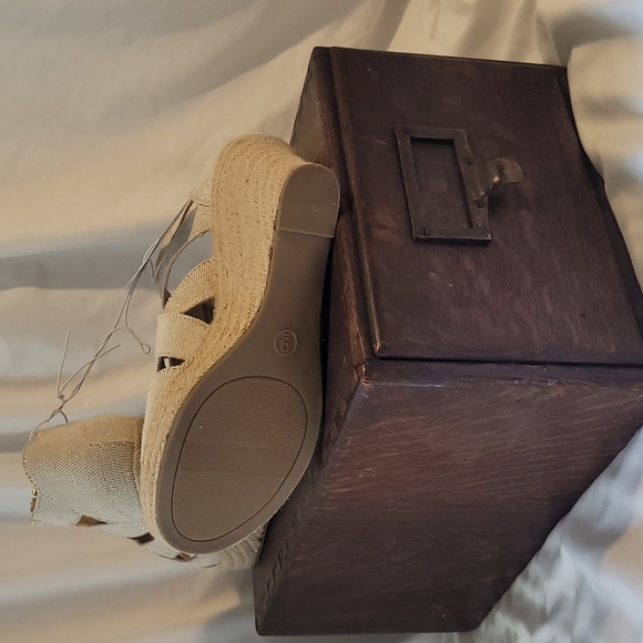 Wedges - Picture 4 of 5